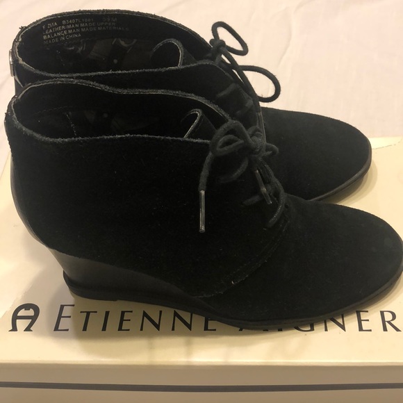 Etienne Aigner Suede Ankle Boots - Picture 4 of 4